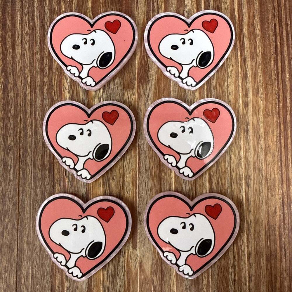 6 Pc Heart Snoopy Acrylic Flatbacks